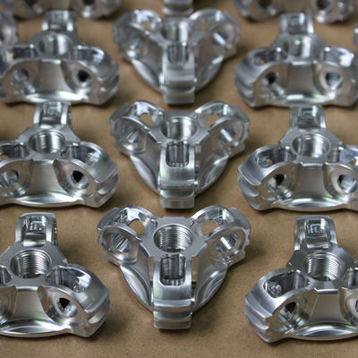 0.01mm Toleranz CNC-bestätigte Aluminiumteile CNC Drehenbearbeitungsiso9001