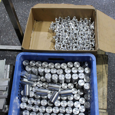 Kundengebundene Bearbeitungspräge- Drehenteil-Aluminium-breite materielle Wahlen 6061-T6 CNC