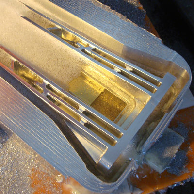 Hohe Präzisions-Prototyp bearbeitete Teile, CNC maschinell bearbeitete Toleranz der Komponenten-0.01mm maschinell