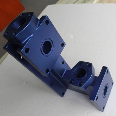 Kundengebundene CNC-Aluminiumerstausführungs-Teile mit entgratenem versandendem Oberflächenende